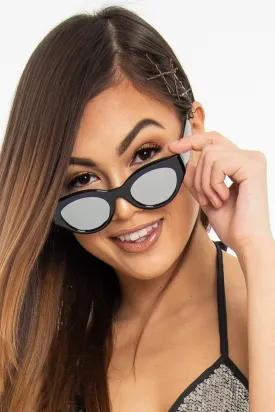 Black Chunky Oval Tinted Lens Sunglasses - Dailey