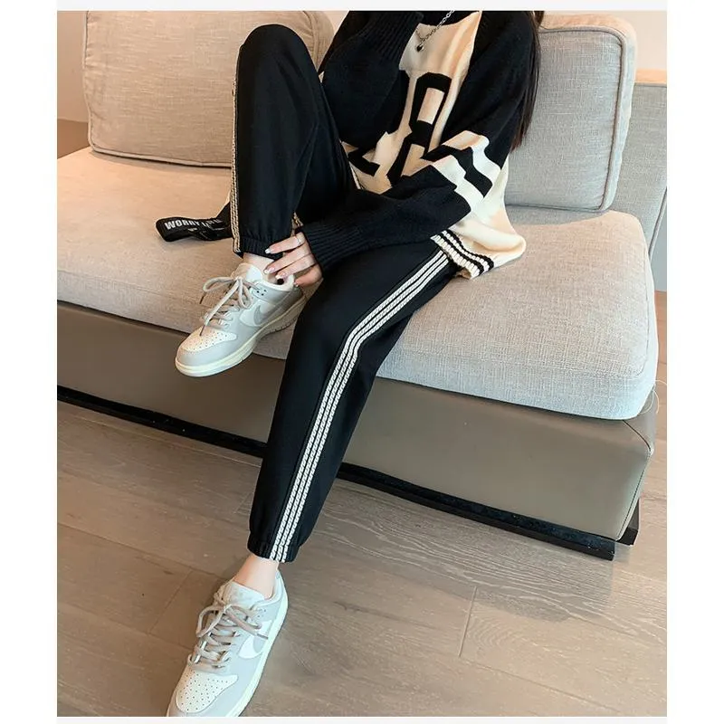 Casual Banana-Shaped Plus Sports Plus Velvet Loose Fit Sweatpants